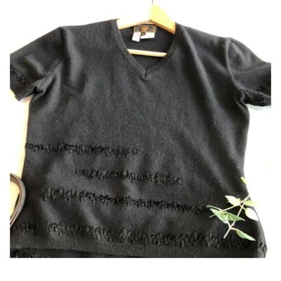 Fendi Black Wool-Cashmere Skirt and Sweater Set - Size 42 - Picture 3 of 7